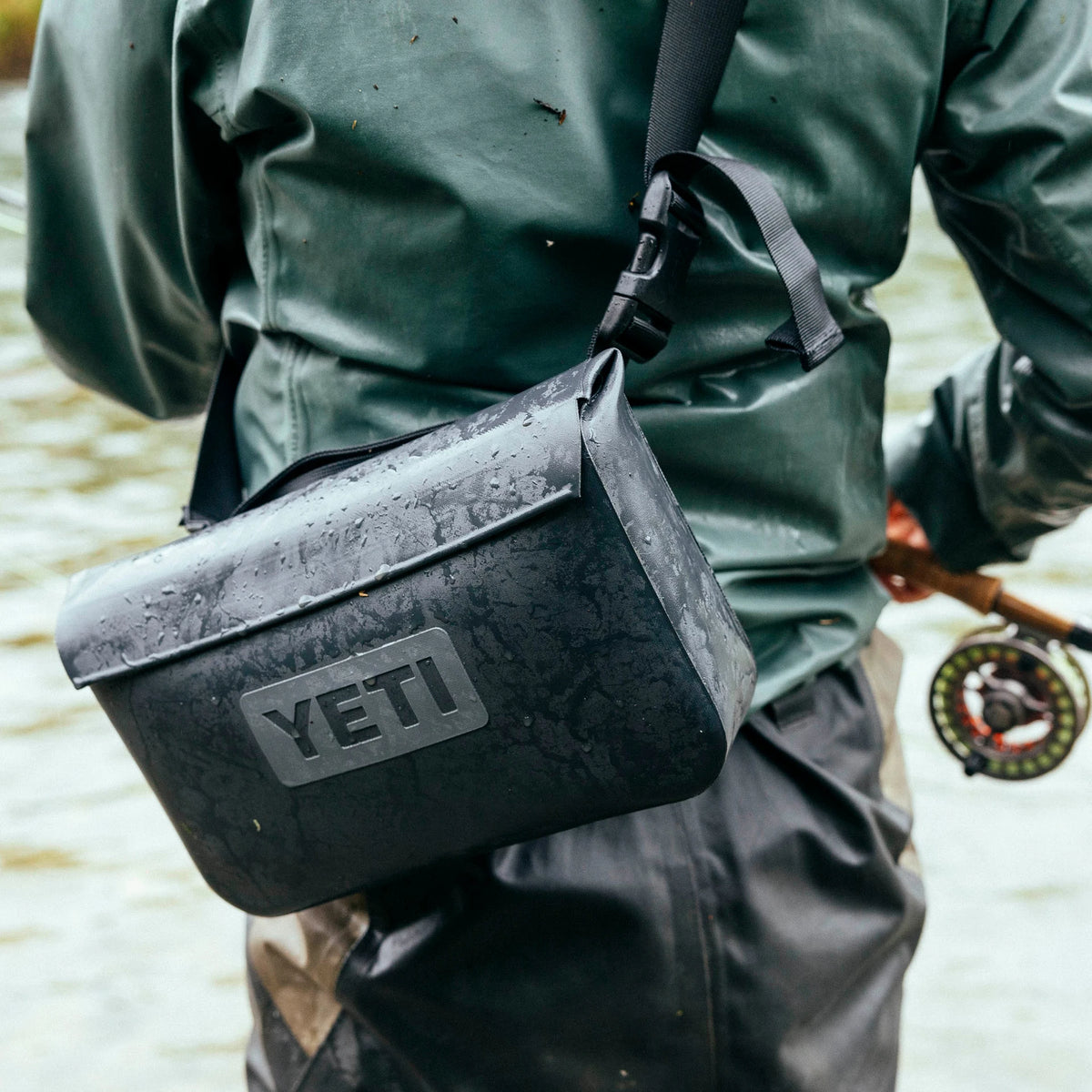 3L Waterproof Gear Case - US 9171